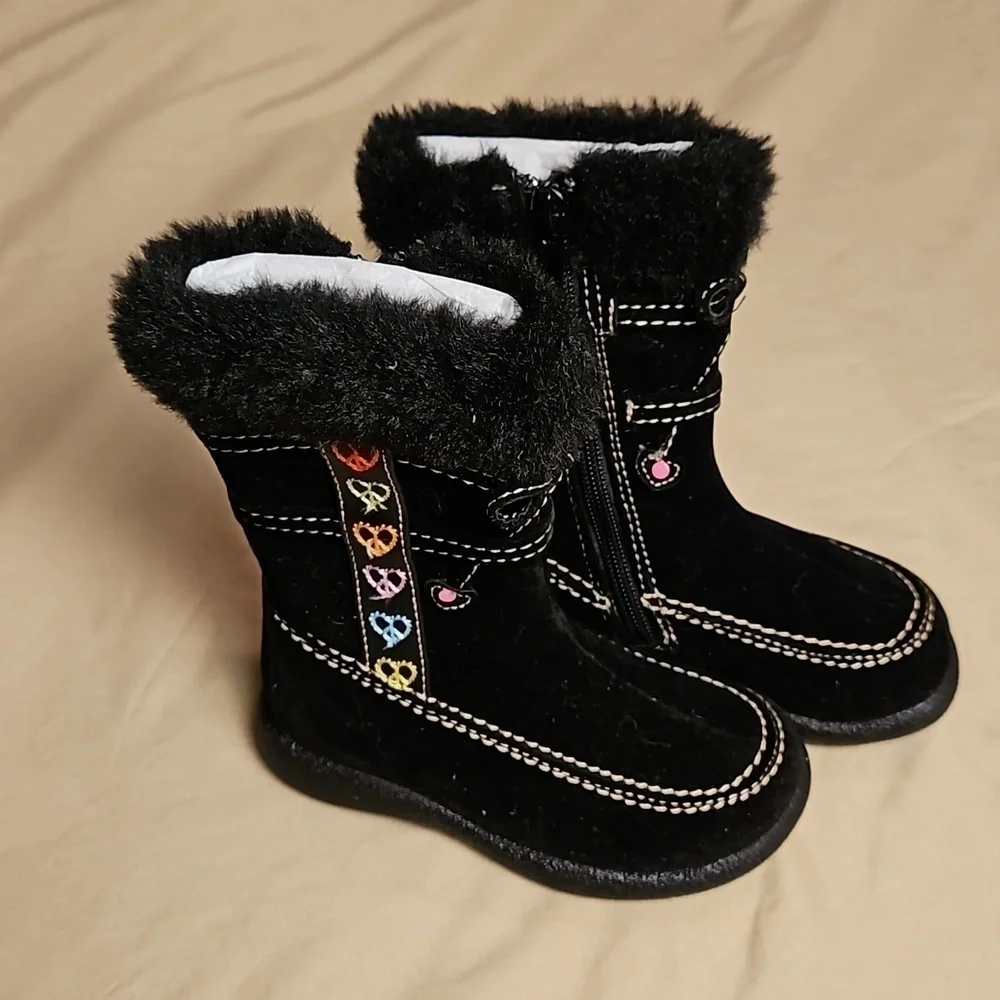 Lil Karena Faux Suede Boots Size: 8 NWOT